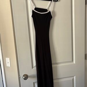 Commense Black & White cut out dress